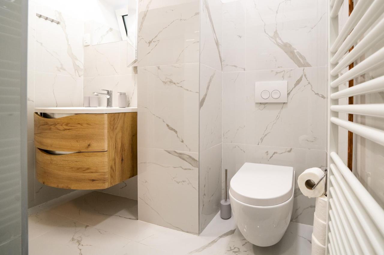 Amalis Apartment Rijeka Bagian luar foto