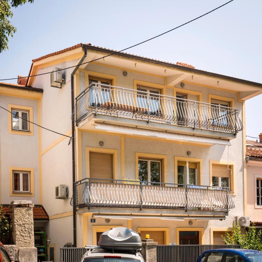Amalis Apartment Rijeka Bagian luar foto
